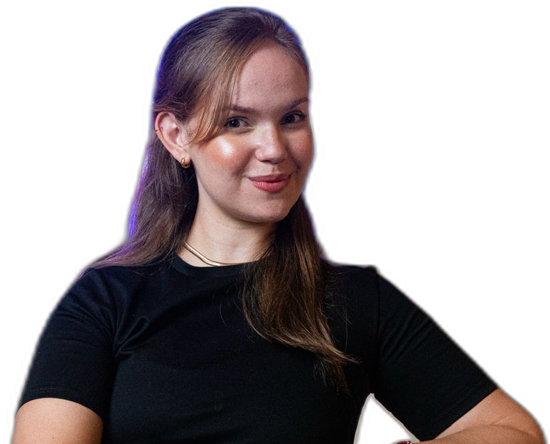 Caroline Gonçalves, Product Manager, sorrindo e olhando para a câmera.